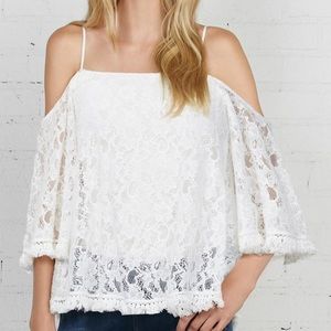 BAILEY 44, WHITE LACE SHOULDER TOP